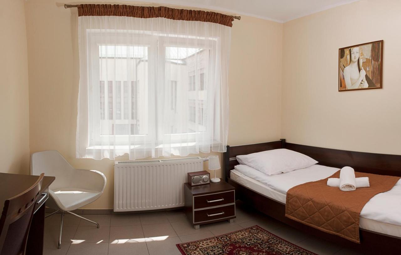Da Massimiliano Aparthotel Wroclaw Exterior photo